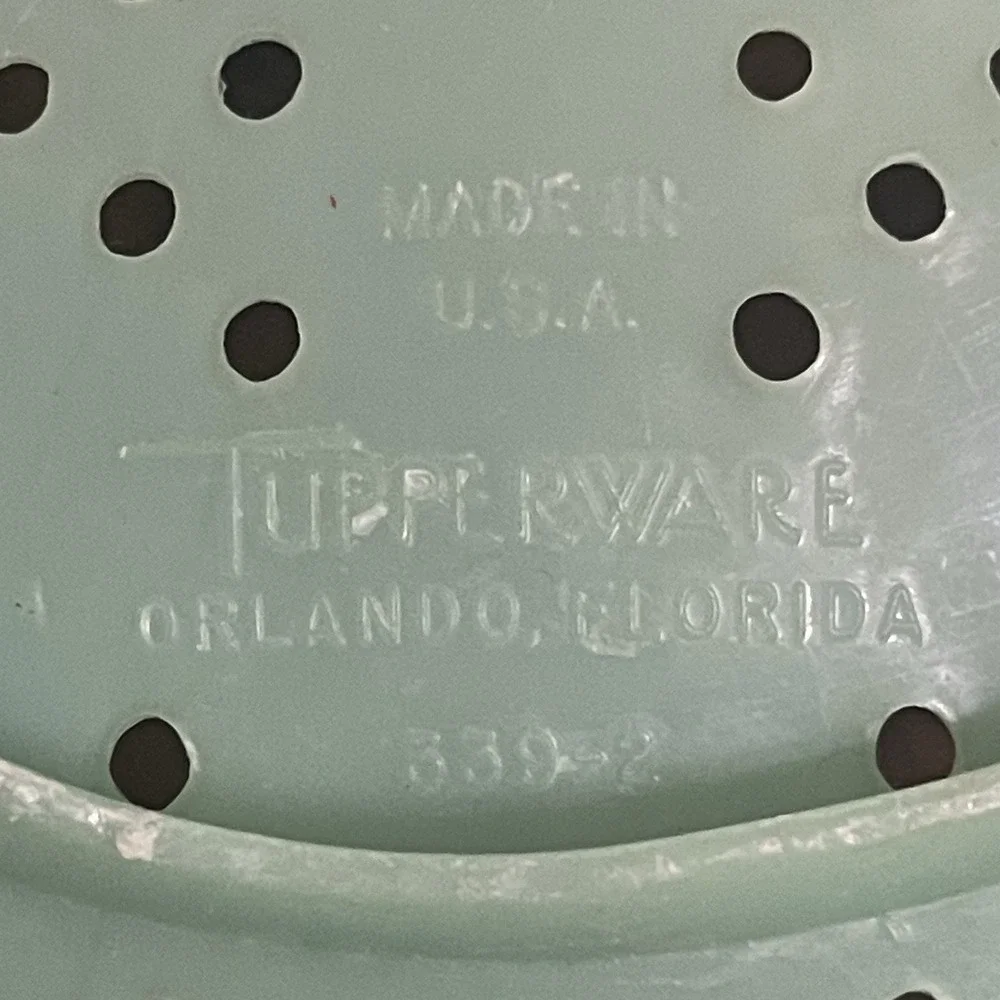 Vintage Tupperware Jadeite Green Colander Strainer Bowl 339-2 W/ Lid